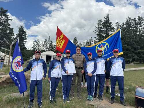 Нийтийн тээврийн салбарынхны “Автотээвэр-Цэцээ гүн 2025” аялал өндөрлөлөө